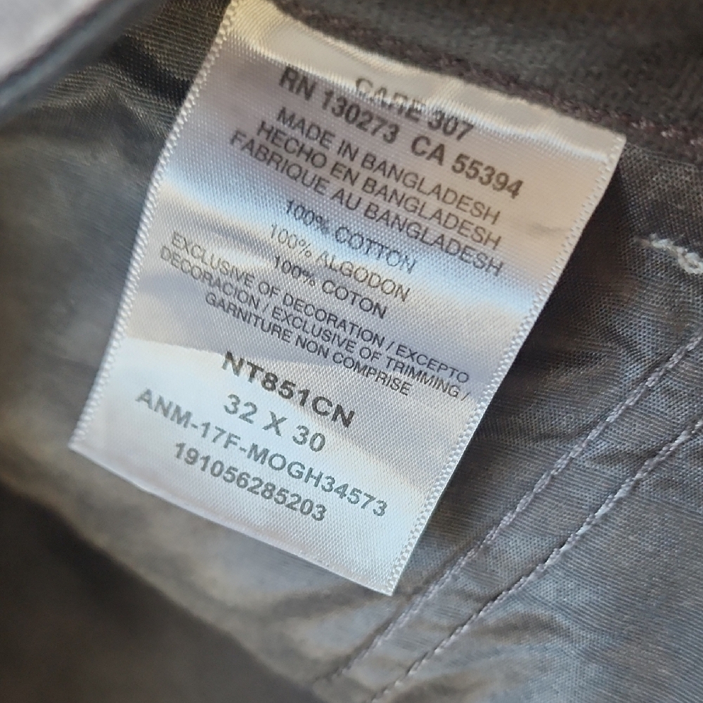 Wrangler Men's Relaxed Jeans in Blue - Picture 3 of 4